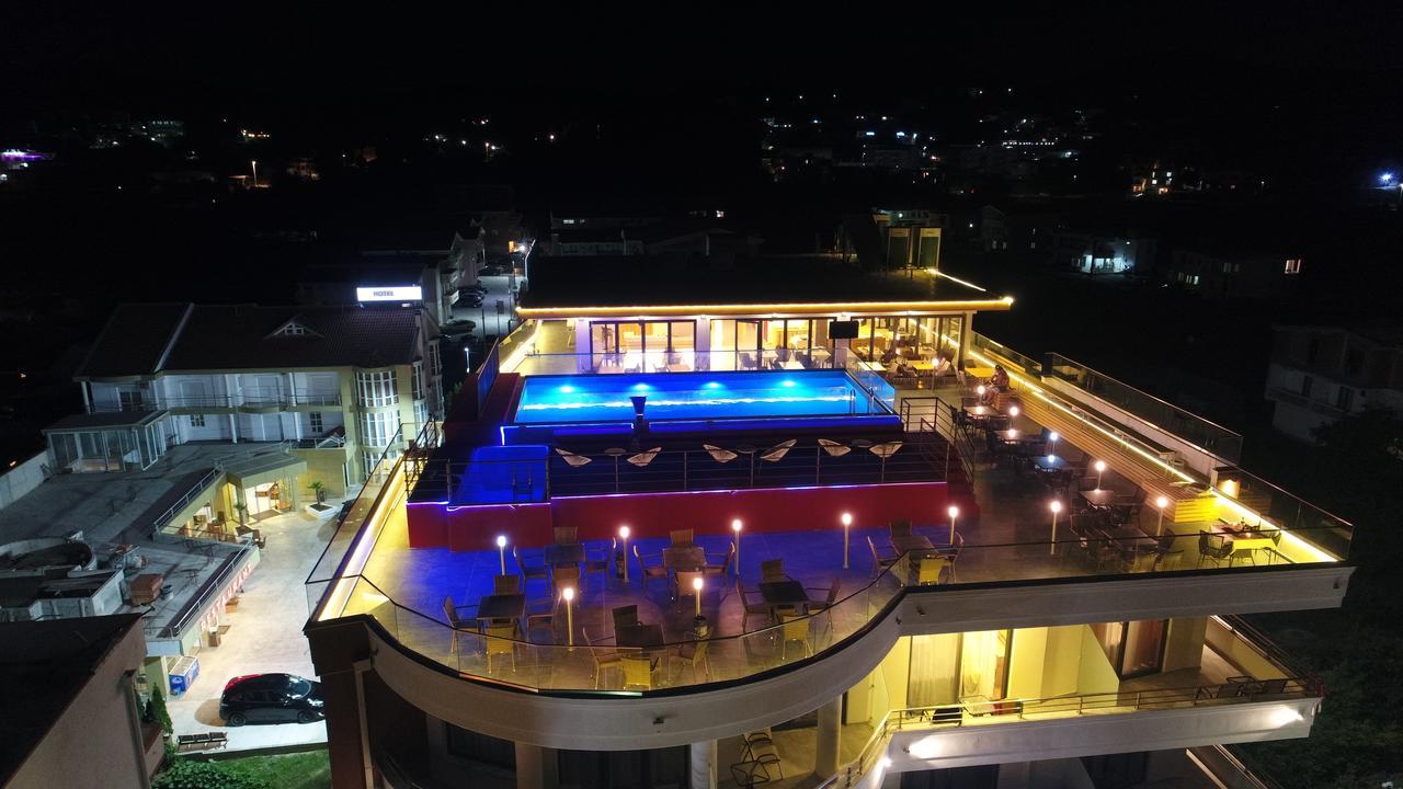 Hotel Evropa ウルツィニ エクステリア 写真