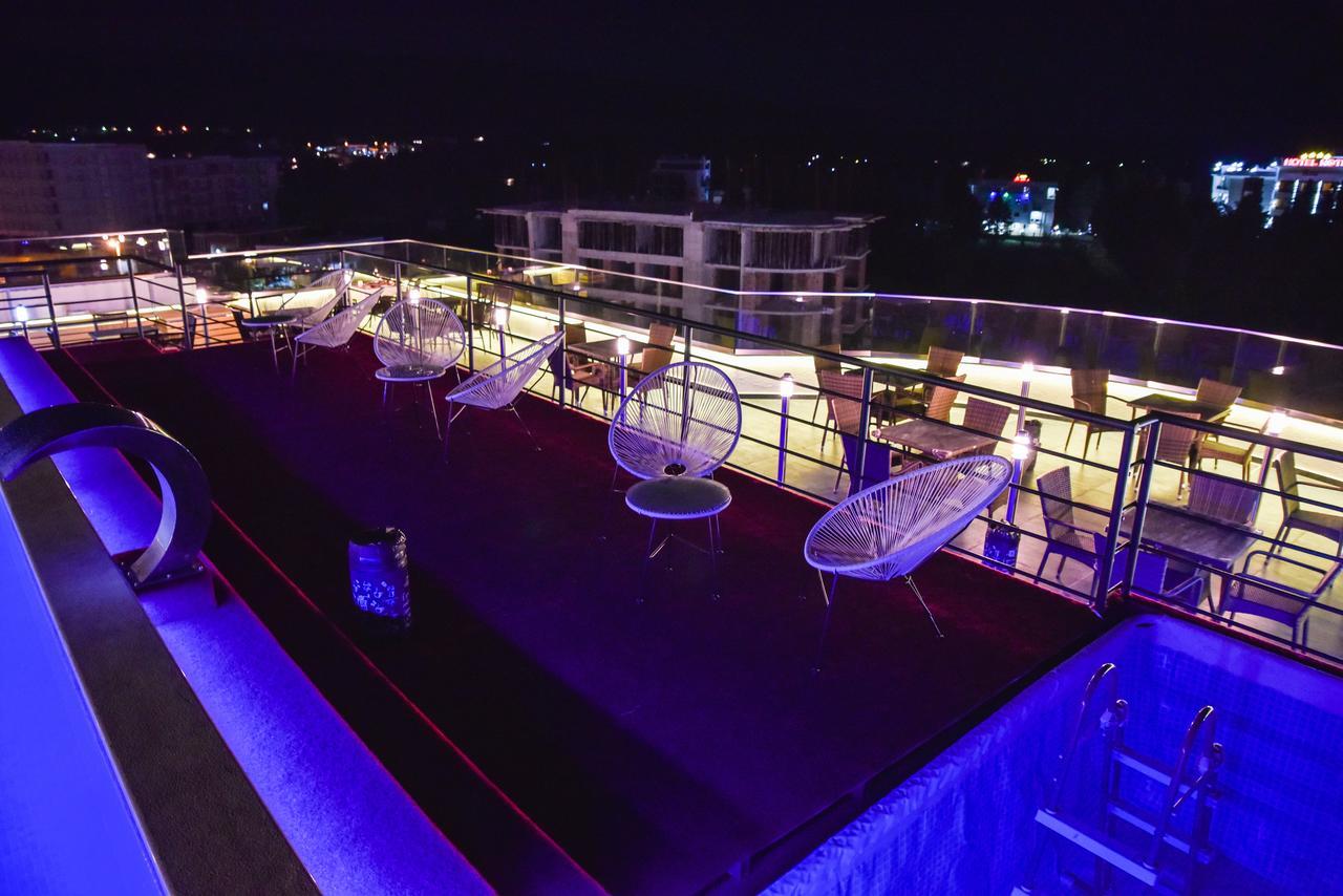 Hotel Evropa ウルツィニ エクステリア 写真